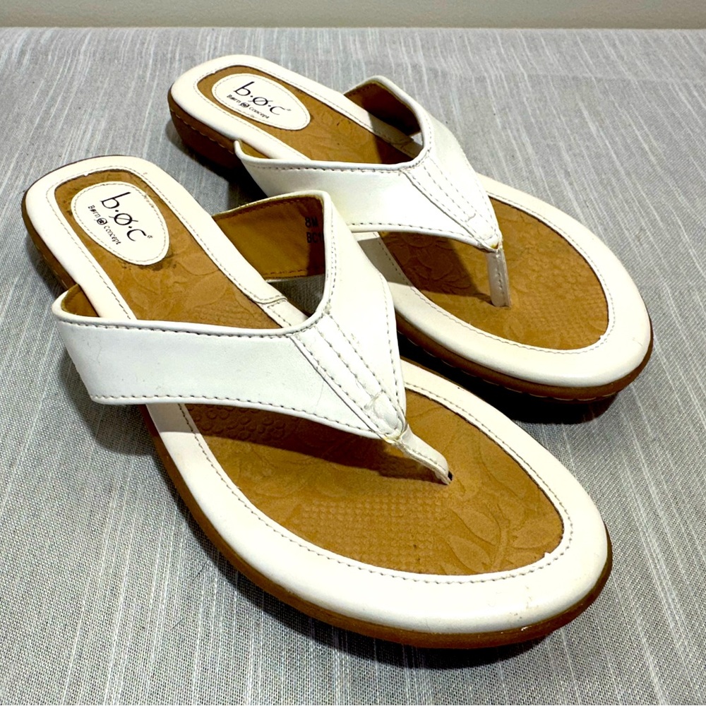 Born Thong Sandals, Women's size 8
